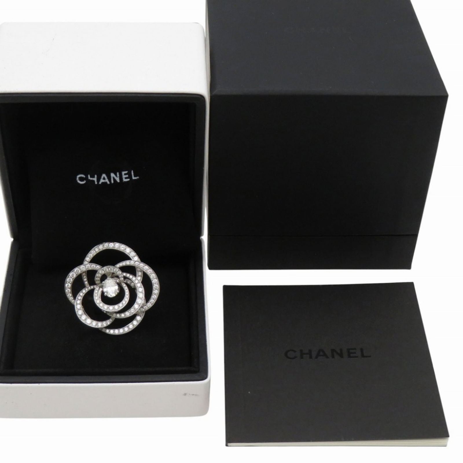 (18K) Chanel Band Ring White Gold - 2