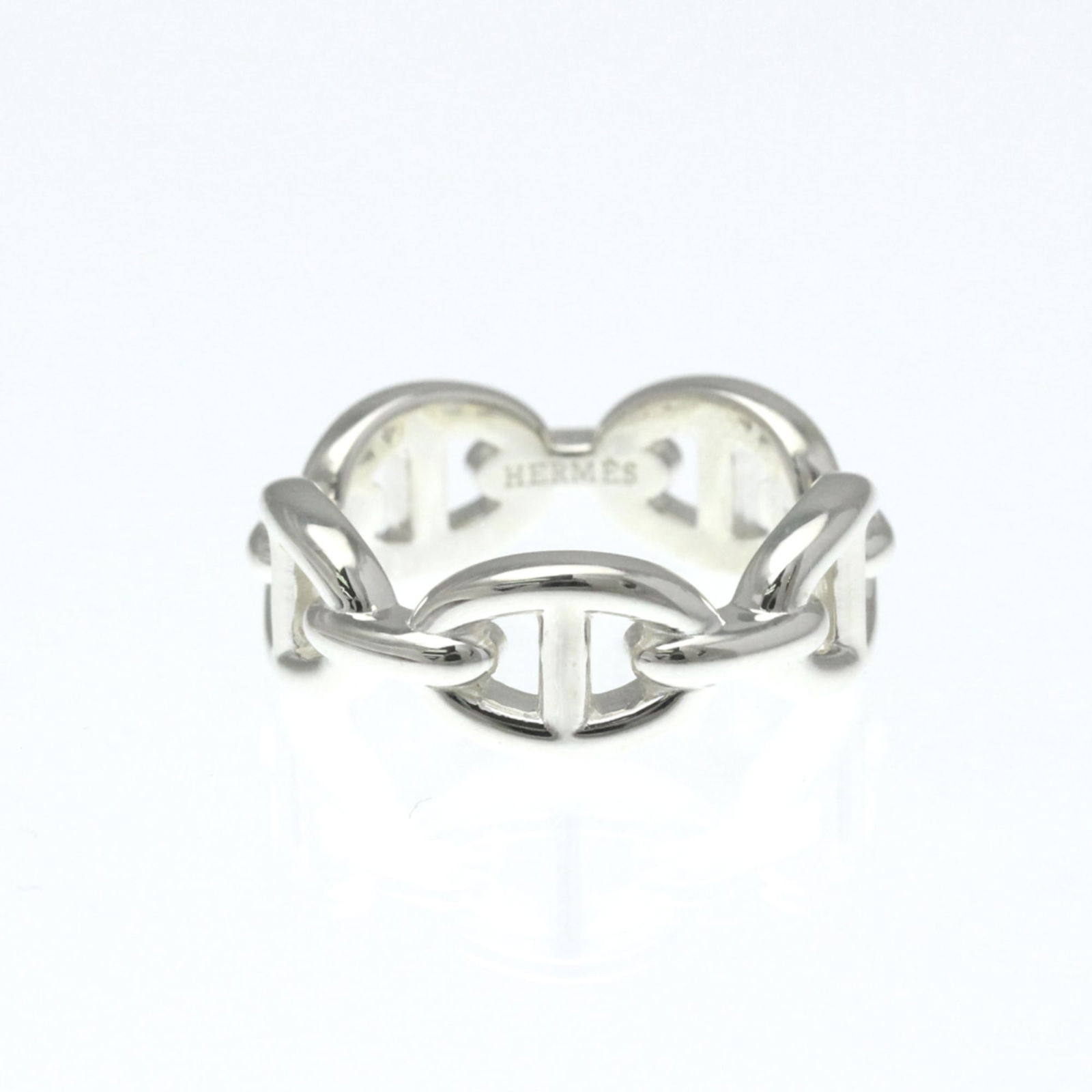 Silver Hermes Band Ring: Silver Hermes Band Ring This listing features Silver Hermes Band Ring. Item specifics are provided below. Item Specifics: Brand: Hermes Type: Band Ring Style: Fashion Gender: Men,Women Color: Silver