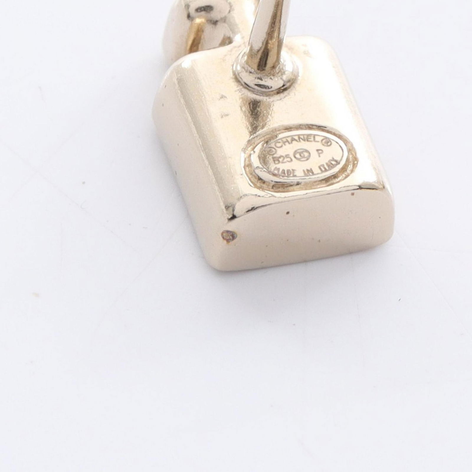 Plating Chanel Stud Earrings Gold - 6