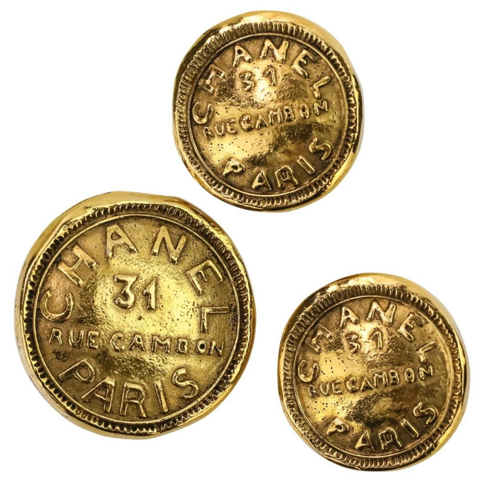 Brass Chanel Brooch: Brass Chanel Brooch This listing features Brass Chanel Brooch. Item specifics are provided below. Item Specifics: Brand: Chanel Type: Brooch Gender: Women Material: Brass Color: Gold Condition: Used (