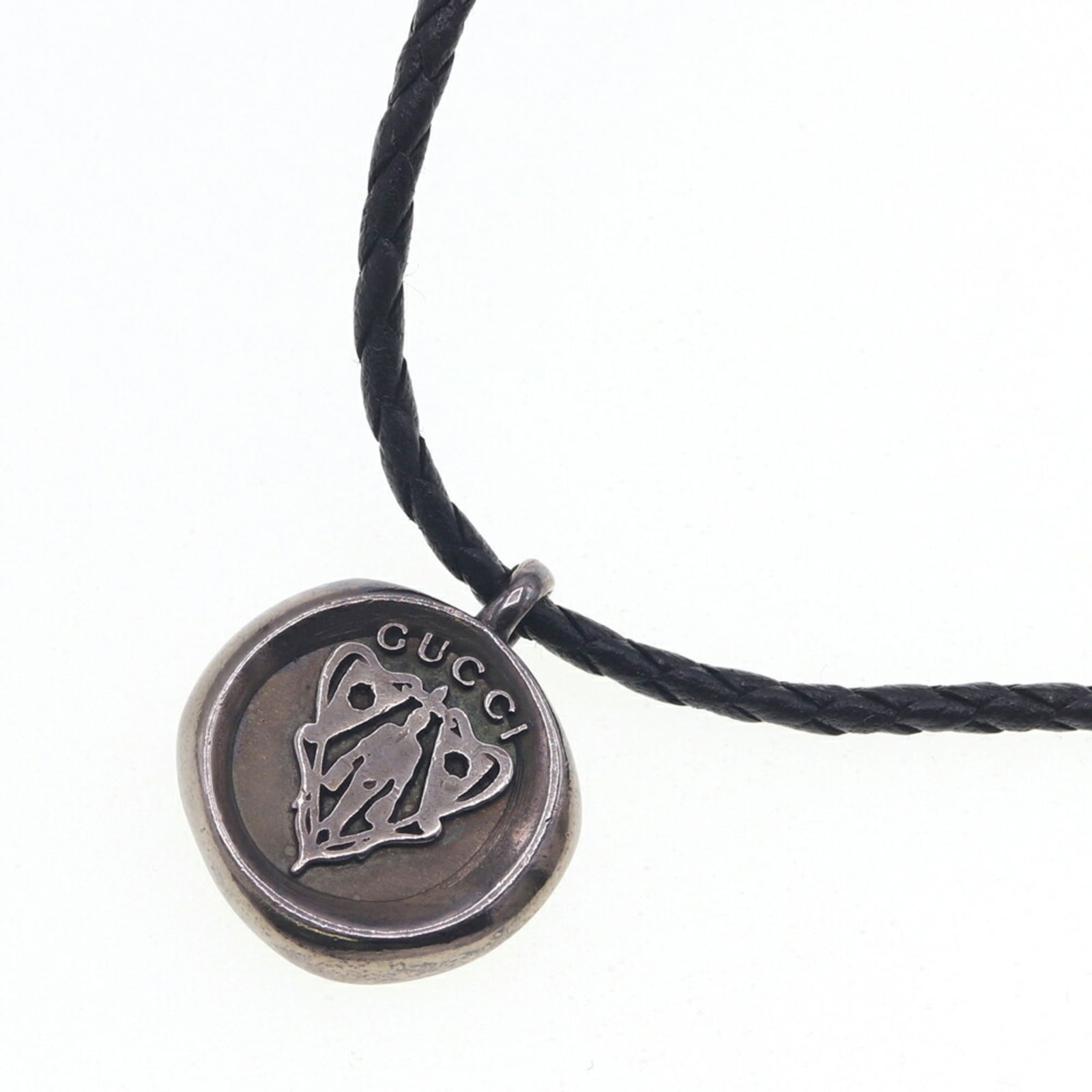 GUCCI Crest Coin Necklace 270669 SV Sterling Silver 925 Leather Choker Pendant for Men and Women: GUCCI Crest Coin Necklace 270669 SV Sterling Silver 925 Leather Choker Pendant for Men and Women This listing features GUCCI Crest Coin Necklace 270669 SV Sterling Silver 925 Leather Choker Pendant