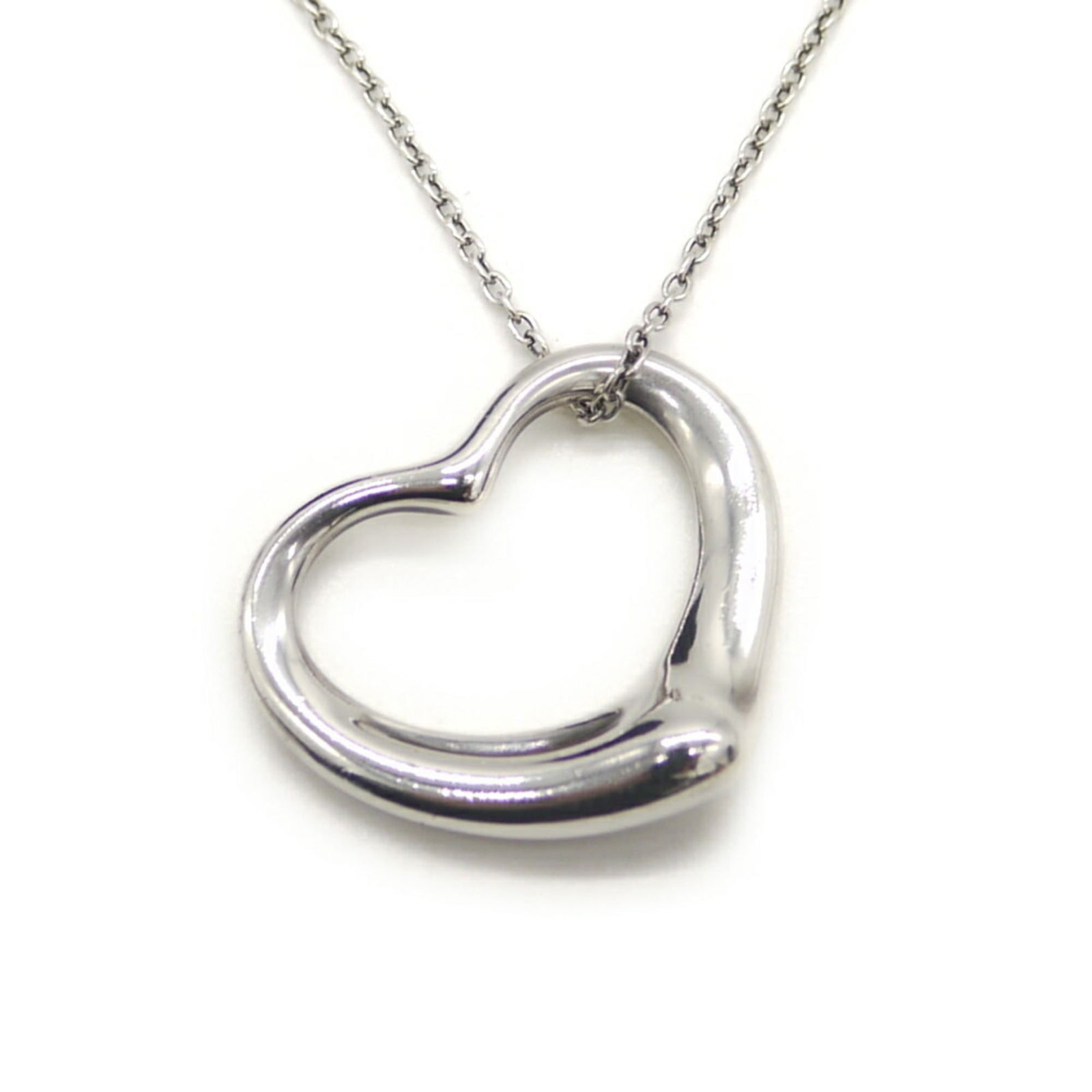 Chain TIFFANY & Co. Tiffany Elsa Peretti Heart Pendant Necklace Silver 925 Azuki: Chain TIFFANY & Co. Tiffany Elsa Peretti Heart Pendant Necklace Silver 925 Azuki This listing features Chain TIFFANY & Co. Tiffany Elsa Peretti Heart Pendant Necklace Silver 925 Azuki. Item specifics