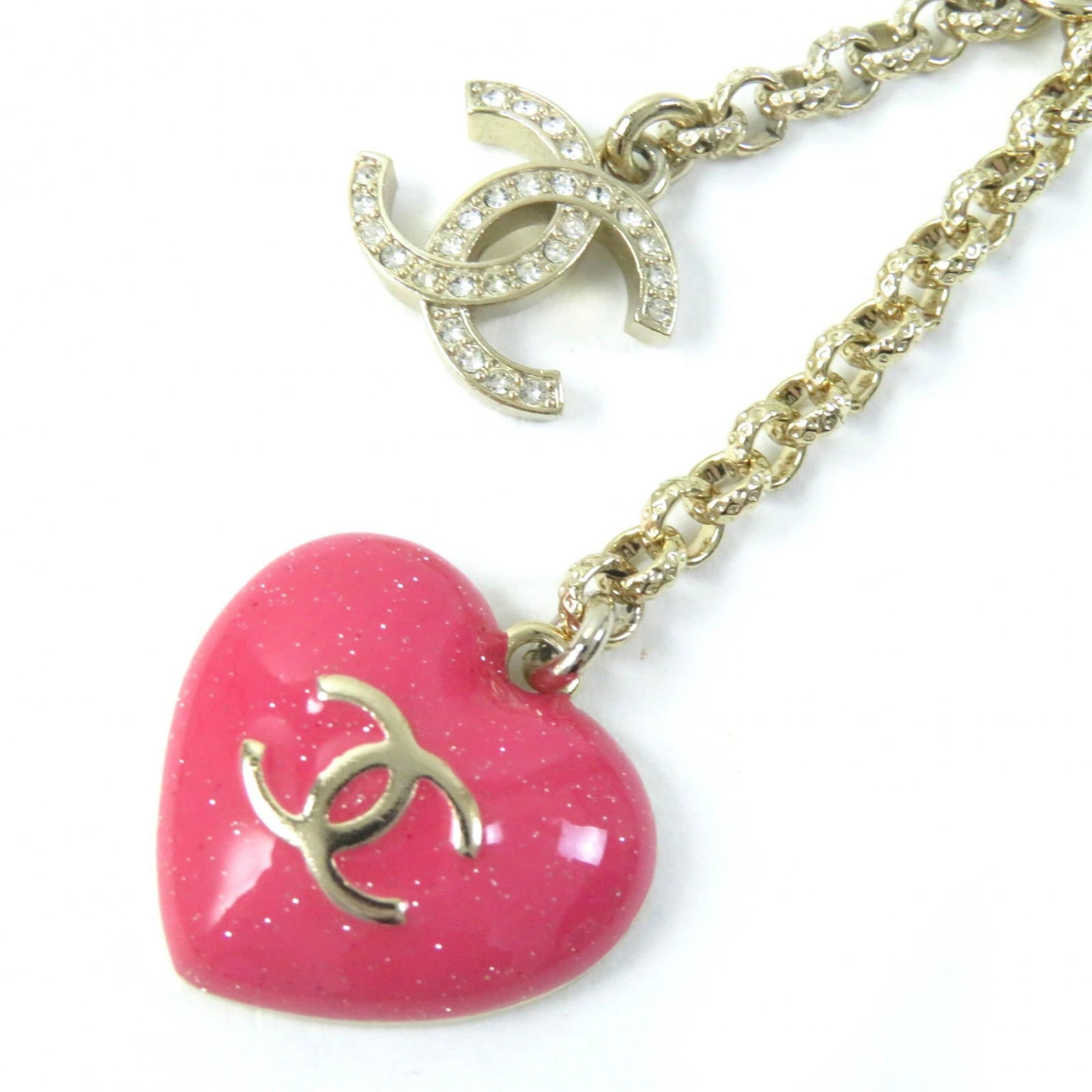 a Cute Popular Item - CHANEL C23P Coco Mark Heart Pearl Rhinestone Choker Pendant Necklace: a Cute Popular Item - CHANEL C23P Coco Mark Heart Pearl Rhinestone Choker Pendant Necklace Accessory in Gold and Pink for Women This listing features a Cute Popular Item - CHANEL C23P Coco Mark Heart