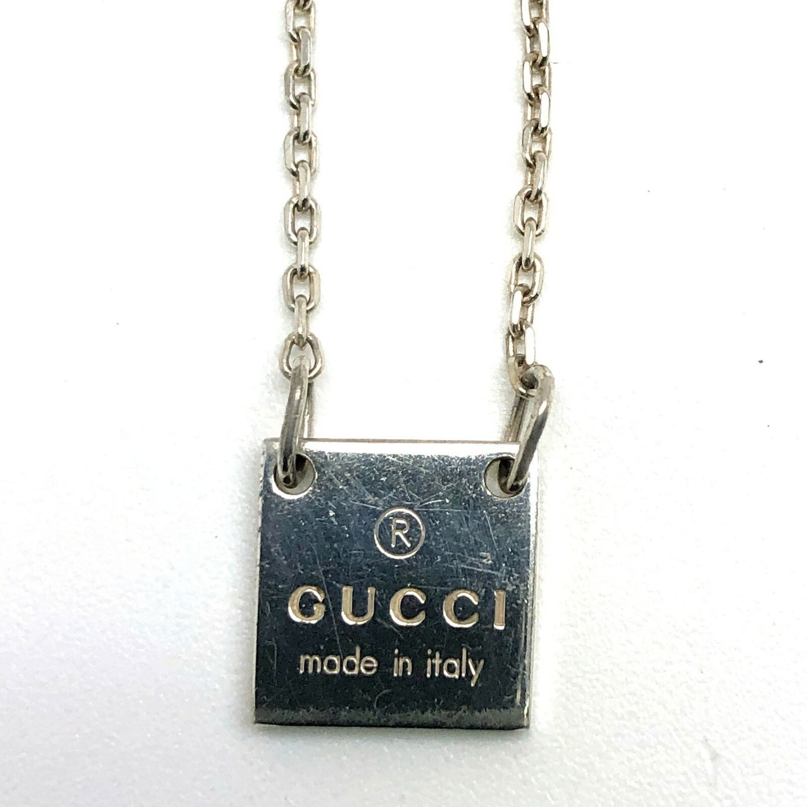 ITGNVX9YZ9MS RM0236T - GUCCI Square Plate Pendant Necklace in 925 Sterling Silver - Men's & Women's: ITGNVX9YZ9MS RM0236T - GUCCI Square Plate Pendant Necklace in 925 Sterling Silver - Men's & Women's - Mikunigaoka Store This listing features ITGNVX9YZ9MS RM0236T - GUCCI Square Plate Pendant