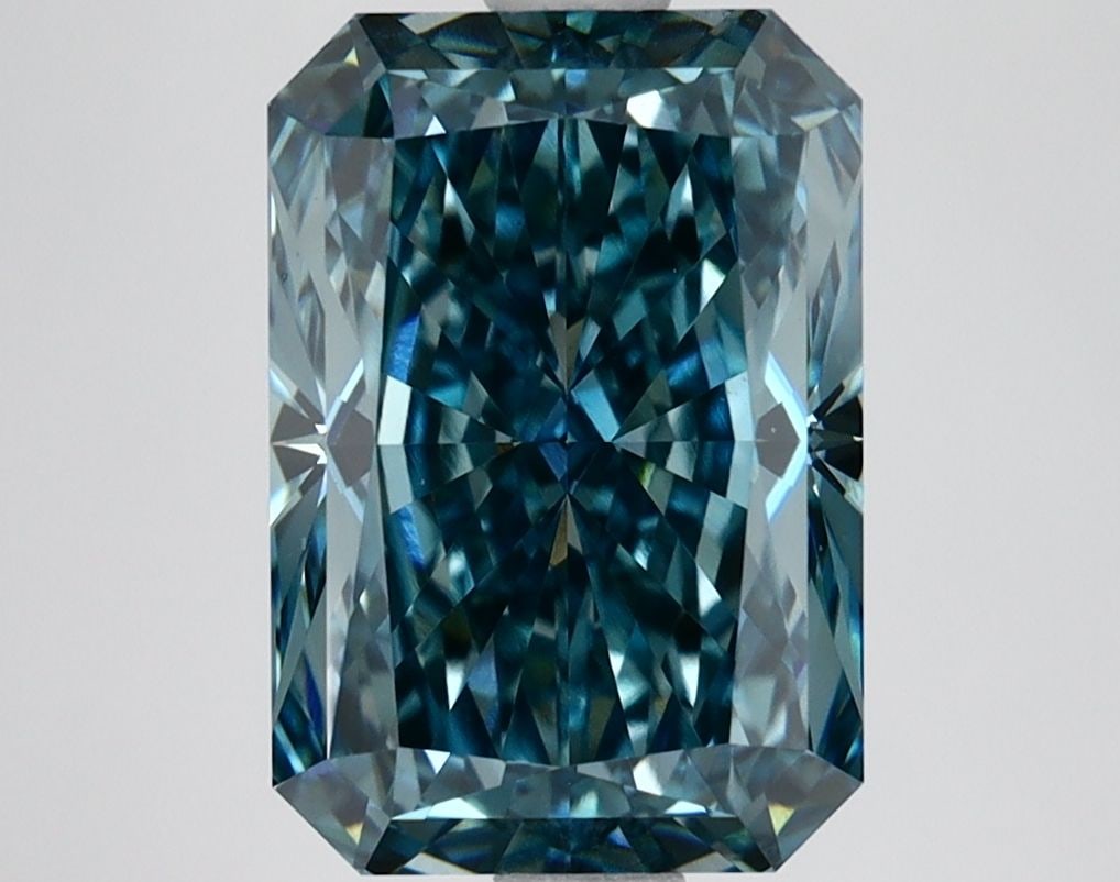 Loose Lab Diamond - IGI Radiant 3.75ct Fancy Vivid Blue VVS2: Loose Lab Diamond - IGI Radiant 3.75ct Fancy Vivid Blue VVS2 This listing features Loose Lab Diamond - IGI Radiant 3.75ct Fancy Vivid Blue VVS2. Item specifics are provided below. Item Specifics: