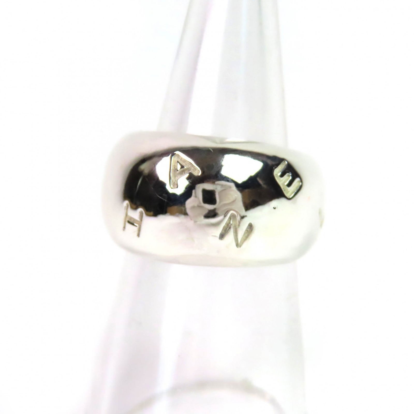 Ring Chanel Band: Ring Chanel Band This listing features Ring Chanel Band. Item specifics are provided below. Item Specifics: Brand: Chanel Type: Band Ring Gender: Women Metal: Silver Metal Purity: Silver925 Us Size: