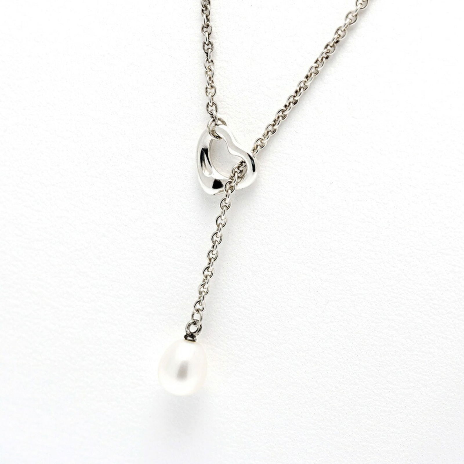 A-159358 Tiffany & Co. Heart Necklace Freshwater Pearl Sv.925: A-159358 Tiffany & Co. Heart Necklace Freshwater Pearl Sv.925 This listing features A-159358 Tiffany & Co. Heart Necklace Freshwater Pearl Sv.925. Item specifics are provided below. Item Specifics: