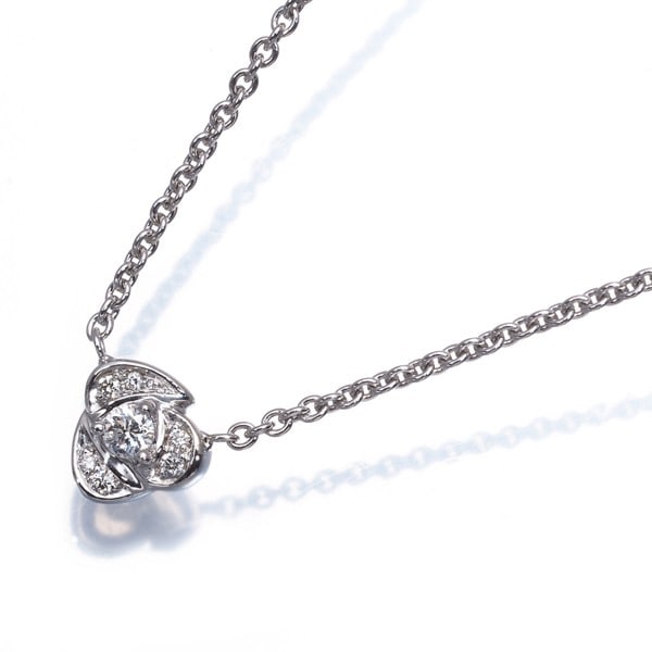 Gold De Beers Necklace Diamond Flower 18K 750 White: Gold De Beers Necklace Diamond Flower 18K 750 White This listing features Gold De Beers Necklace Diamond Flower 18K 750 White. Item specifics are provided below. Item Specifics: Brand: De Beers