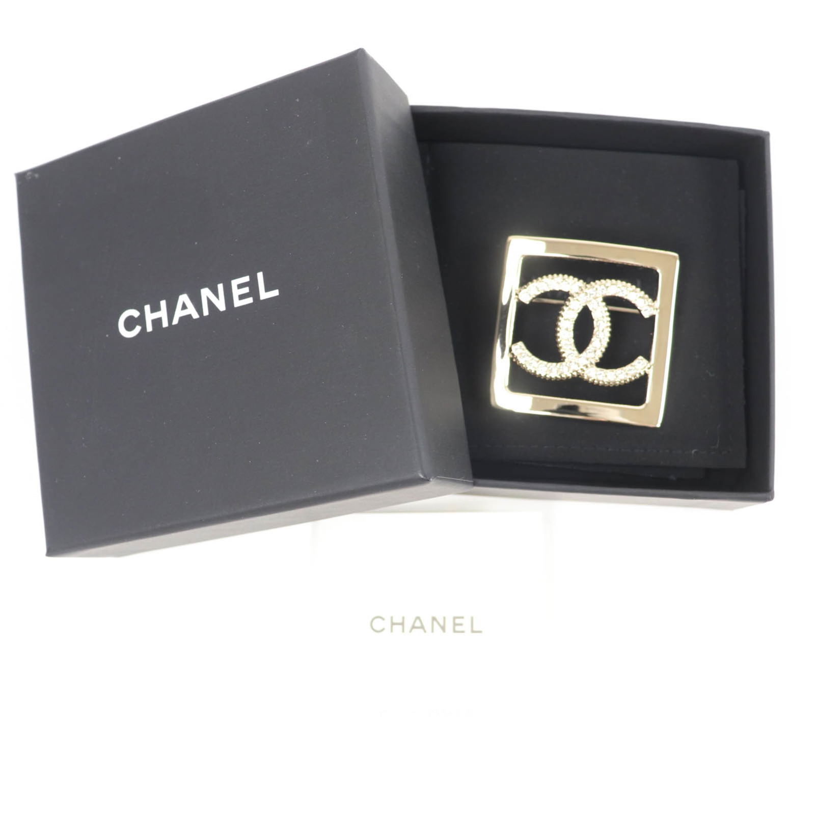 Brooch Chanel - 2