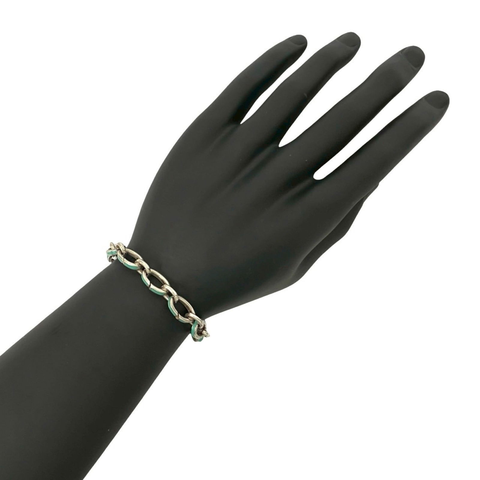 925 Tiffany Charm Bracelet Silver: 925 Tiffany Charm Bracelet Silver This listing features 925 Tiffany Charm Bracelet Silver. Item specifics are provided below. Item Specifics: Brand: Tiffany Type: Charm Bracelet Gender: Women Material