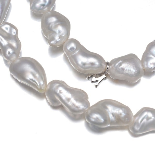 Gold Mikimoto Necklace South Sea Pearl 7.5-12.0Mm Baroque 18K 750 White: Gold Mikimoto Necklace South Sea Pearl 7.5-12.0Mm Baroque 18K 750 White This listing features Gold Mikimoto Necklace South Sea Pearl 7.5-12.0Mm Baroque 18K 750 White. Item specifics are provided below