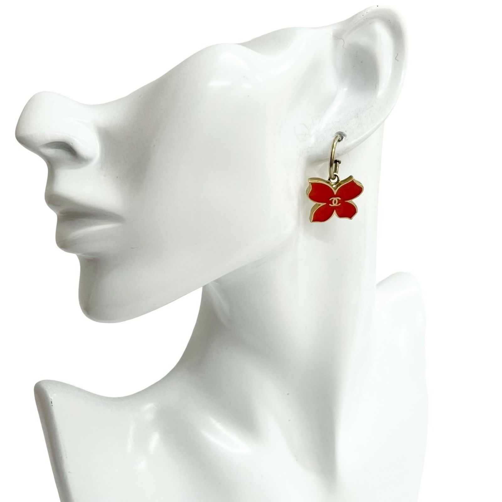 Plating Chanel Stud Earrings Gold