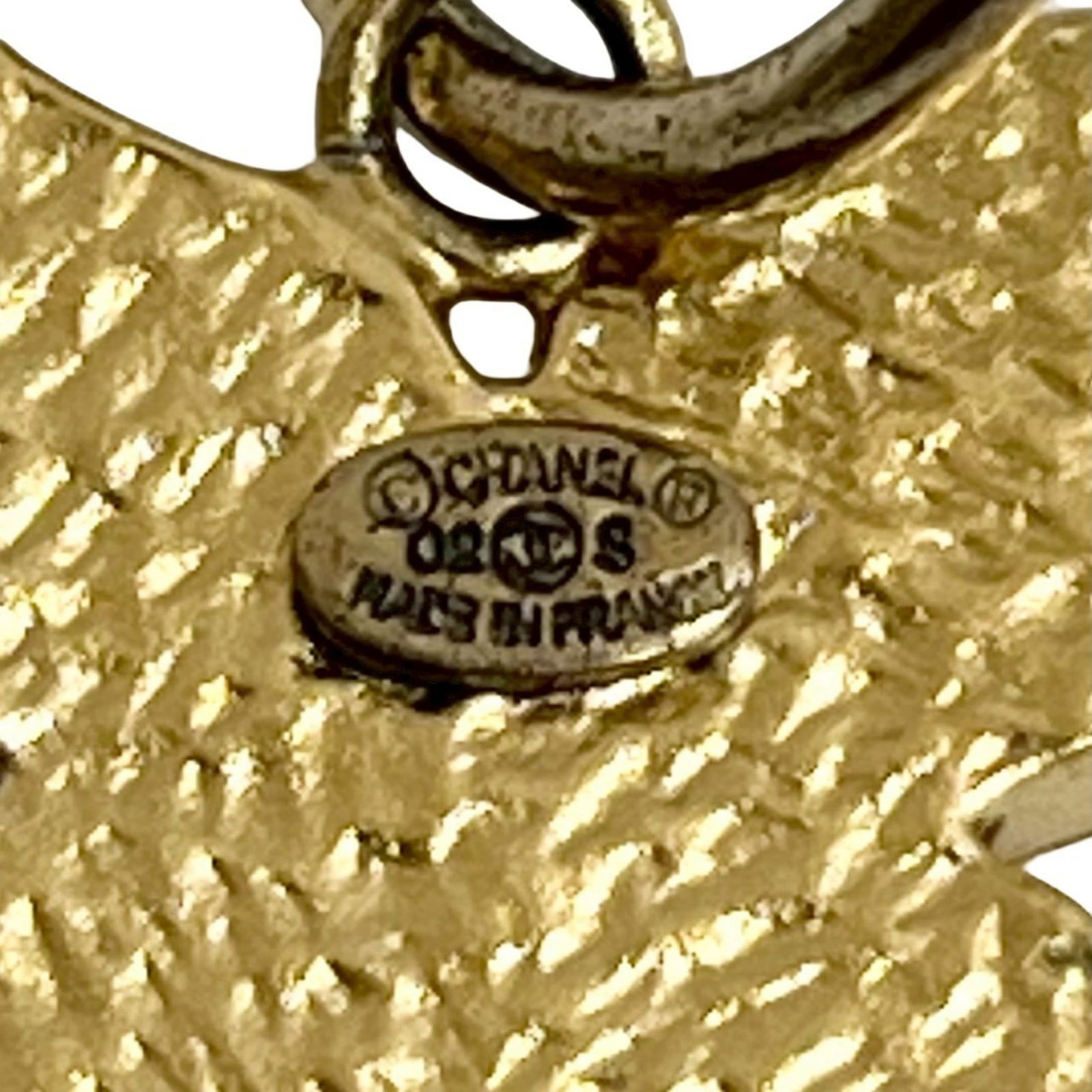 Plating Chanel Stud Earrings Gold - 2