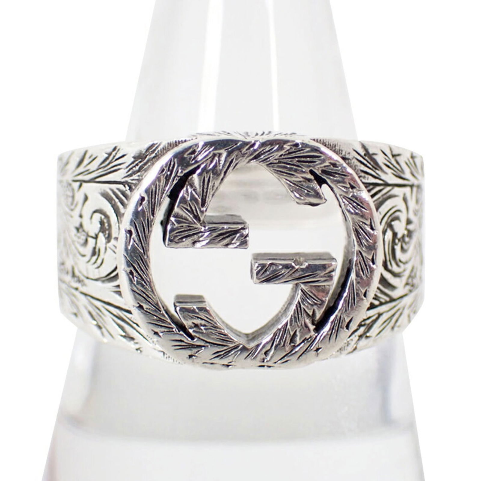 925 Gucci Band Ring Sterling Silver: 925 Gucci Band Ring Sterling Silver This listing features 925 Gucci Band Ring Sterling Silver. Item specifics are provided below. Item Specifics: Brand: Gucci Type: Band Ring Gender: Women Material: S