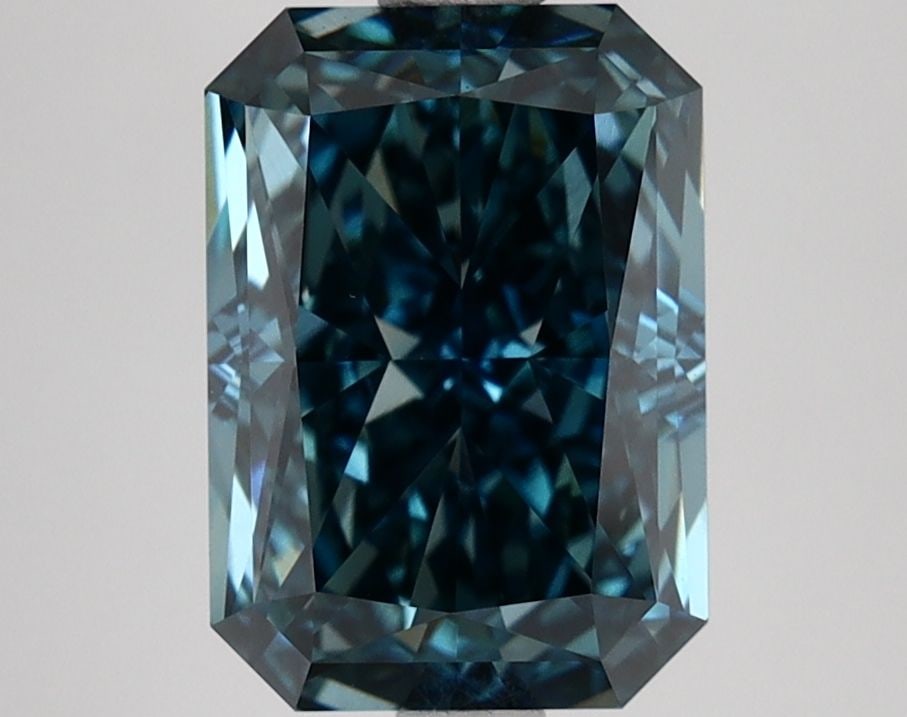 Loose Lab Diamond - IGI Radiant 3.08ct Fancy Vivid Blue VVS2: Loose Lab Diamond - IGI Radiant 3.08ct Fancy Vivid Blue VVS2 This listing features Loose Lab Diamond - IGI Radiant 3.08ct Fancy Vivid Blue VVS2. Item specifics are provided below. Item Specifics: