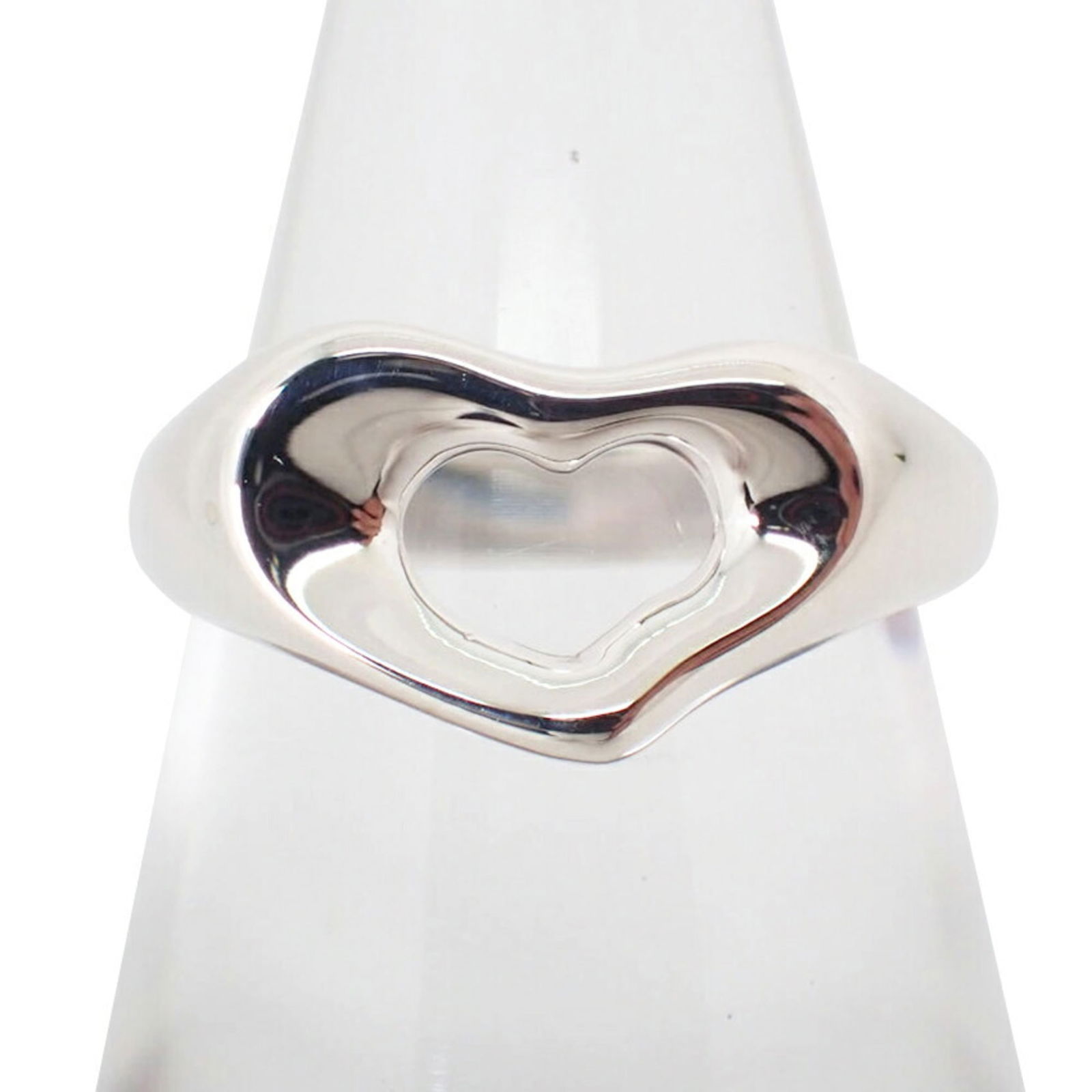 925 Tiffany Band Ring Sterling Silver: 925 Tiffany Band Ring Sterling Silver This listing features 925 Tiffany Band Ring Sterling Silver. Item specifics are provided below. Item Specifics: Brand: Tiffany Type: Band Ring Gender: Women