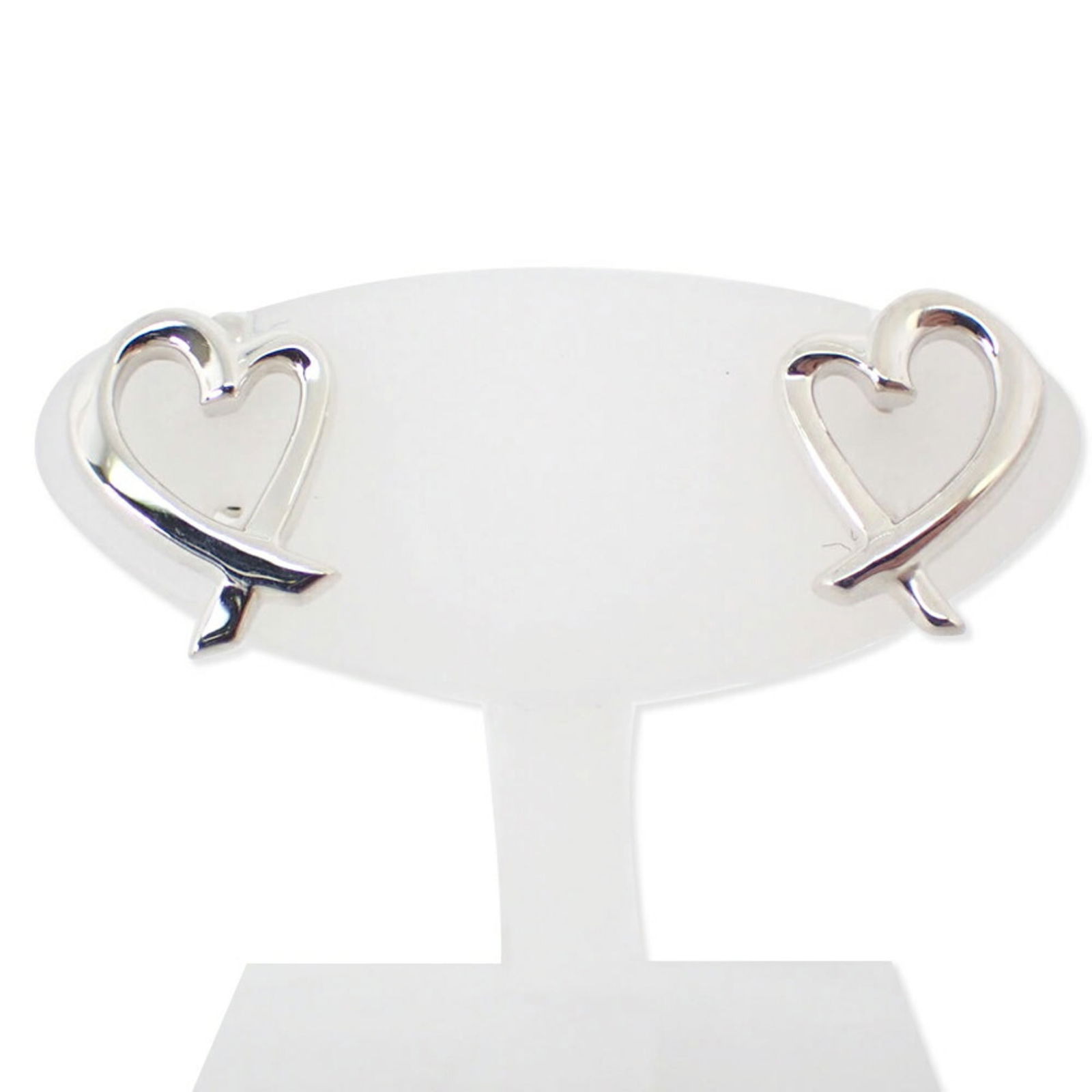 925 Tiffany Stud Earrings Sterling Silver: 925 Tiffany Stud Earrings Sterling Silver This listing features 925 Tiffany Stud Earrings Sterling Silver. Item specifics are provided below. Item Specifics: Brand: Tiffany Type: Stud Earrings