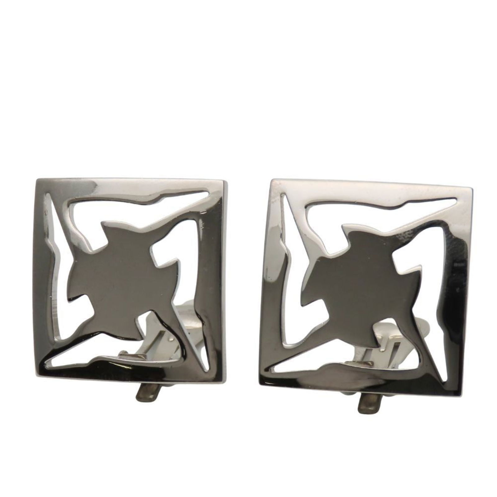 Metal Salvatore Ferragamo Clip Earrings: Metal Salvatore Ferragamo Clip Earrings This listing features Metal Salvatore Ferragamo Clip Earrings. Item specifics are provided below. Item Specifics: Brand: Salvatore Ferragamo Type: Clip