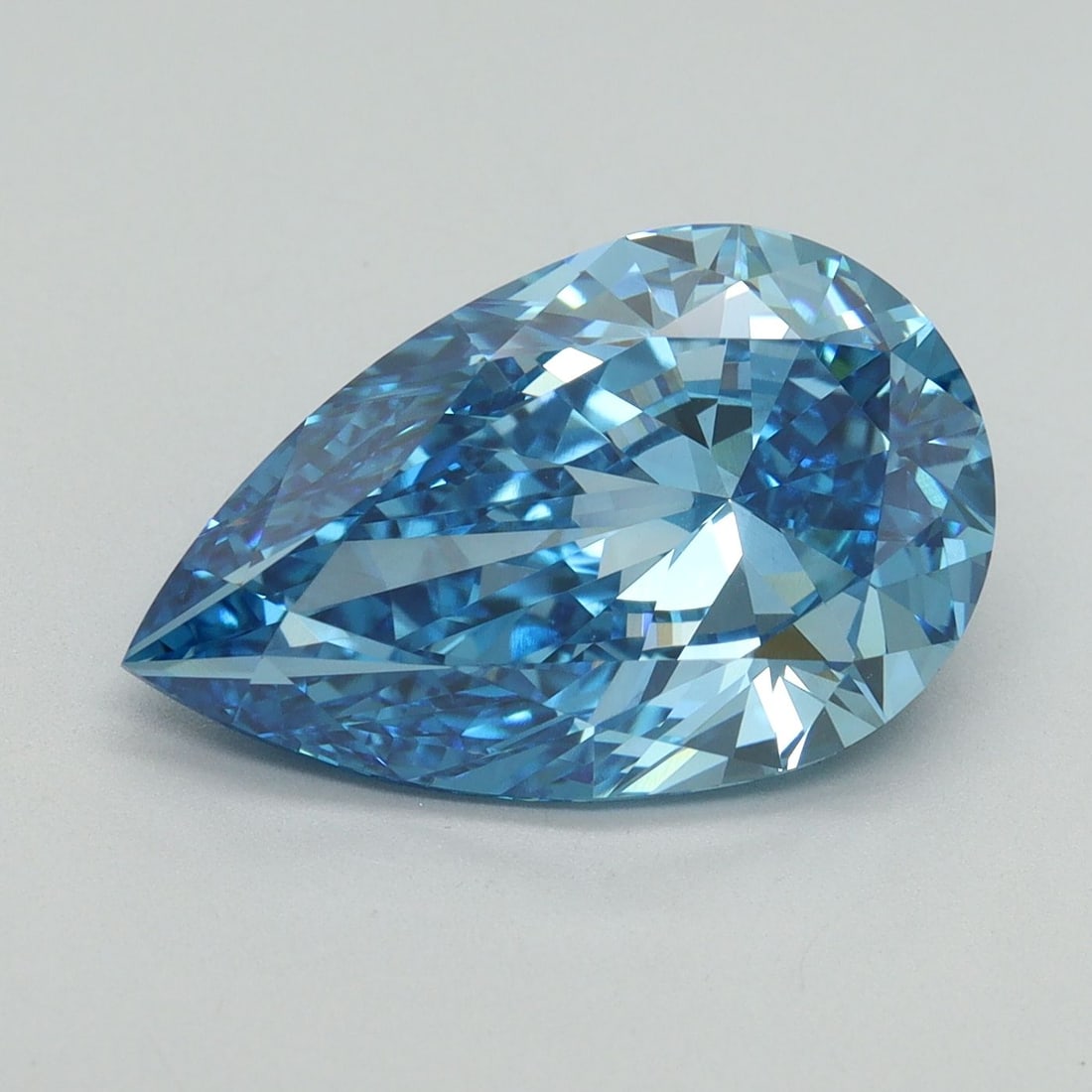 Loose Lab Diamond - IGI Pear 5.27ct Fancy Vivid Blue VVS2: Loose Lab Diamond - IGI Pear 5.27ct Fancy Vivid Blue VVS2 This listing features Loose Lab Diamond - IGI Pear 5.27ct Fancy Vivid Blue VVS2. Item specifics are provided below. Item Specifics: Source: