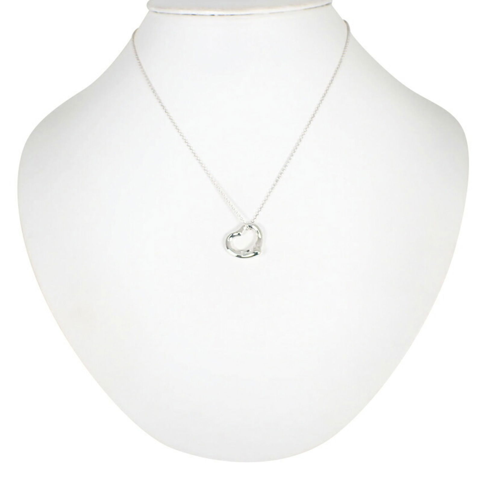 necklace TIFFANY 925 heart pendant: necklace TIFFANY 925 heart pendant This listing features necklace TIFFANY 925 heart pendant. Item specifics are provided below. Item Specifics: Brand: Tiffany Necklace Type: Pendant Necklace Gender: