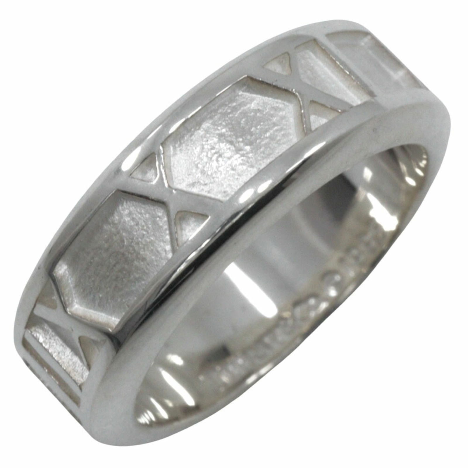 925 Tiffany Band Ring Silver: 925 Tiffany Band Ring Silver This listing features 925 Tiffany Band Ring Silver. Item specifics are provided below. Item Specifics: Brand: Tiffany Type: Band Ring Gender: Women Material: Silver 925