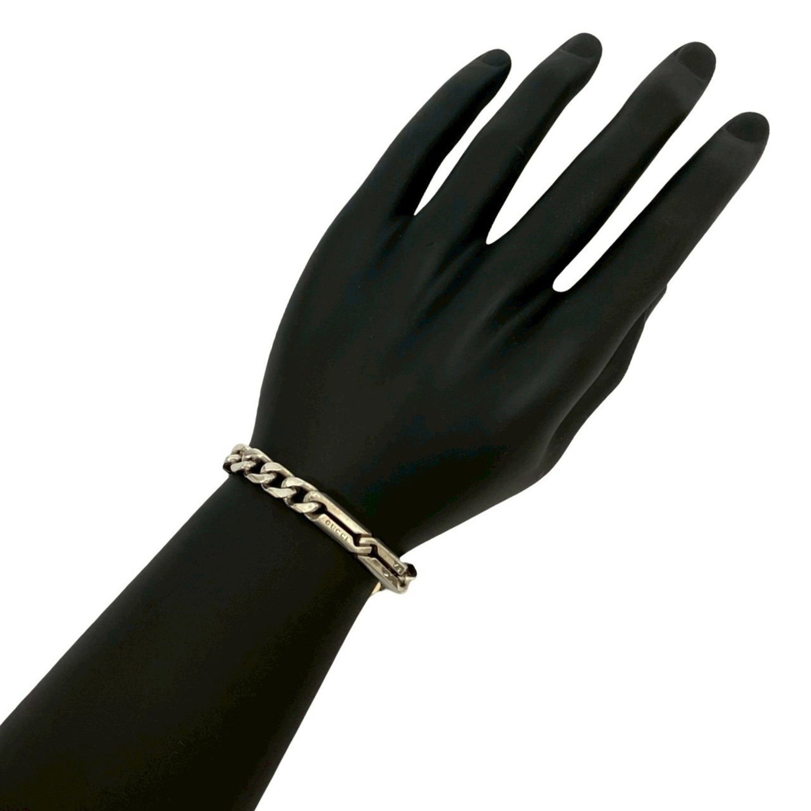 925 Gucci Charm Bracelet Silver: 925 Gucci Charm Bracelet Silver This listing features 925 Gucci Charm Bracelet Silver. Item specifics are provided below. Item Specifics: Brand: Gucci Type: Charm Bracelet Gender: Women Material: