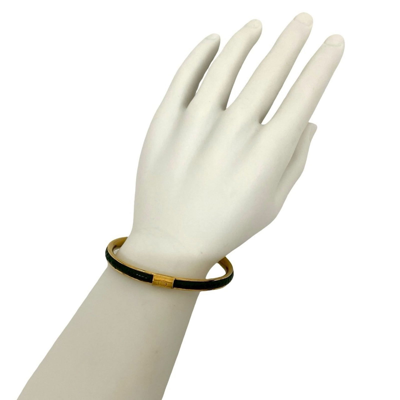 Leather - Gucci Bangle Gold Plating: Leather - Gucci Bangle Gold Plating This listing features Leather - Gucci Bangle Gold Plating. Item specifics are provided below. Item Specifics: Brand: Gucci Type: Bangle Gender: Women,Men Material: