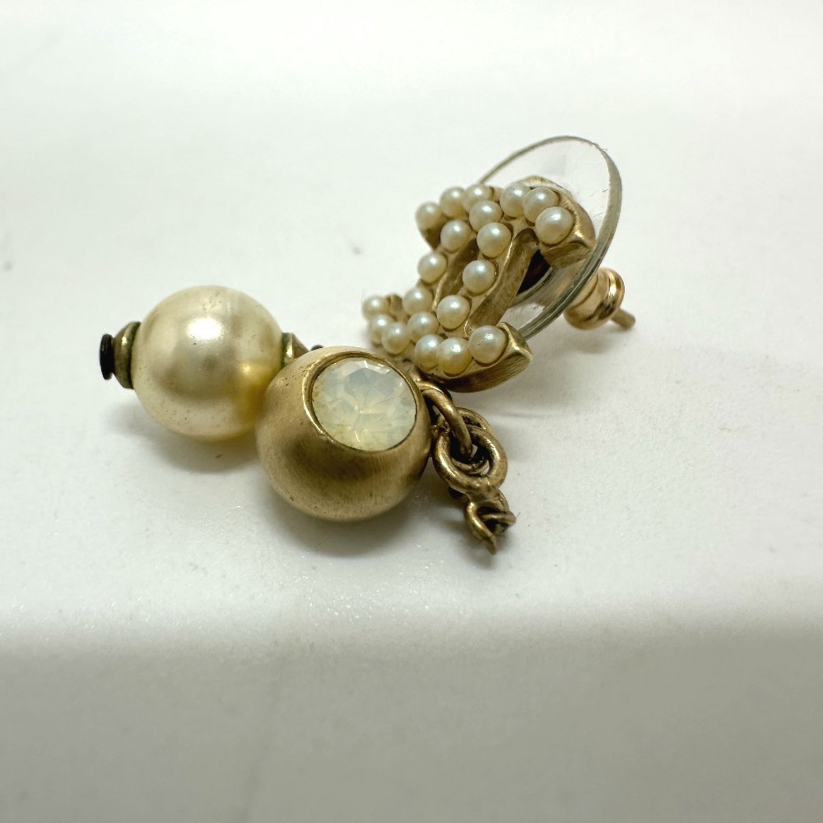 Plating Chanel Stud Earrings Gold - 2