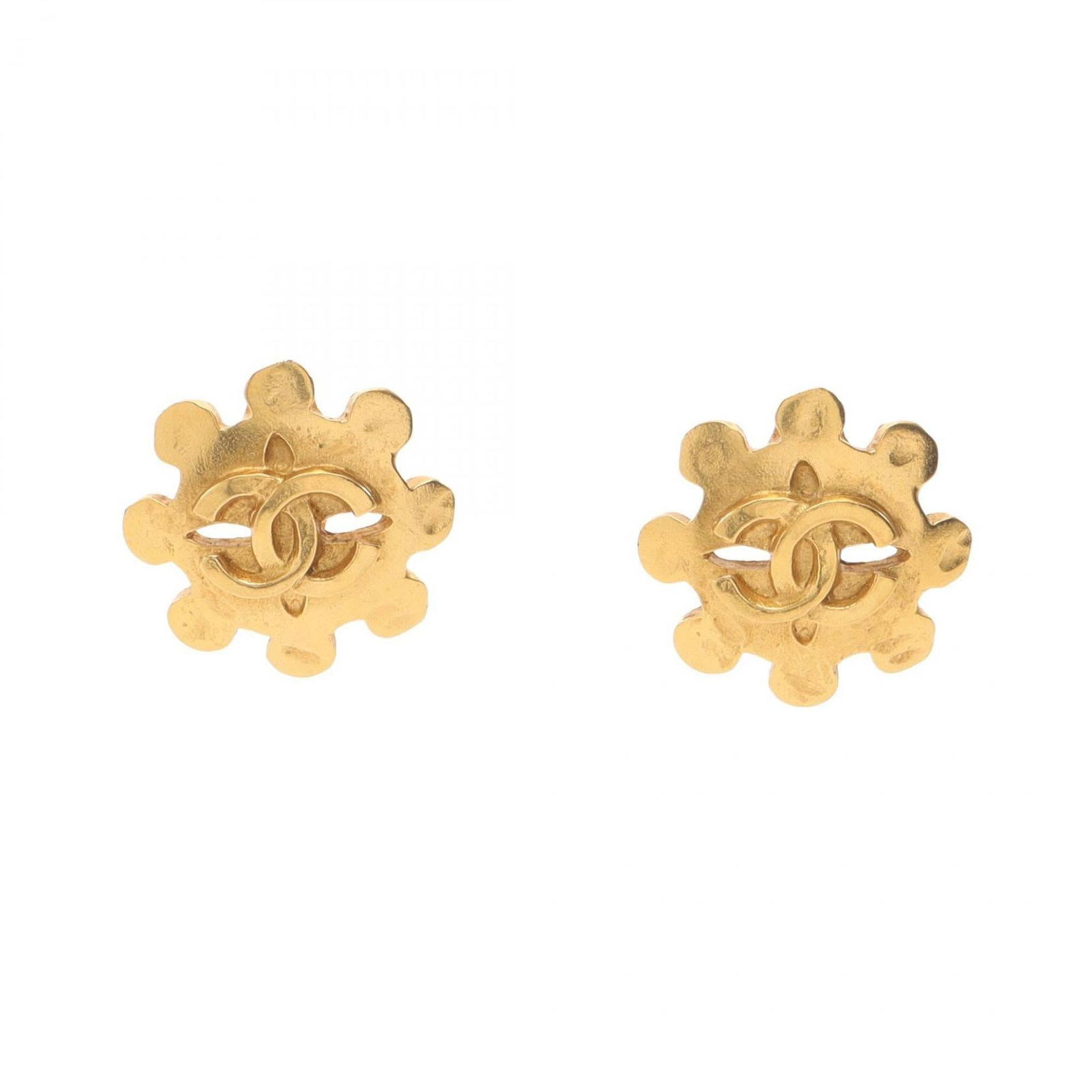 Plating Chanel Clip Earrings Gold: Plating Chanel Clip Earrings Gold This listing features Plating Chanel Clip Earrings Gold. Item specifics are provided below. Item Specifics: Brand: Chanel Type: Clip Earrings Gender: Women