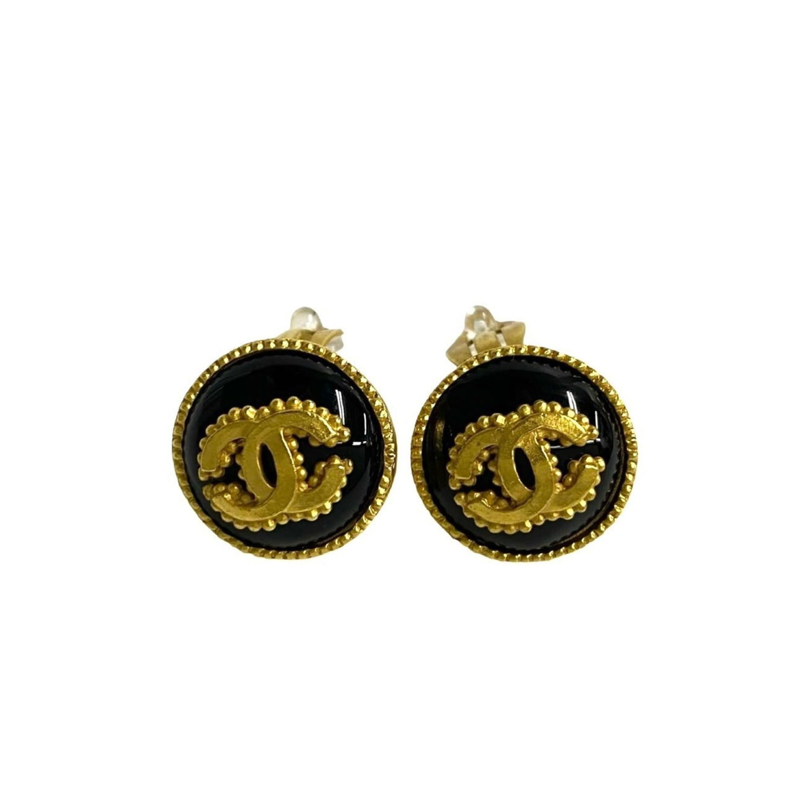 Plating Chanel Clip Earrings Gold: Plating Chanel Clip Earrings Gold This listing features Plating Chanel Clip Earrings Gold. Item specifics are provided below. Item Specifics: Brand: Chanel Type: Clip Earrings Gender: Women Material: