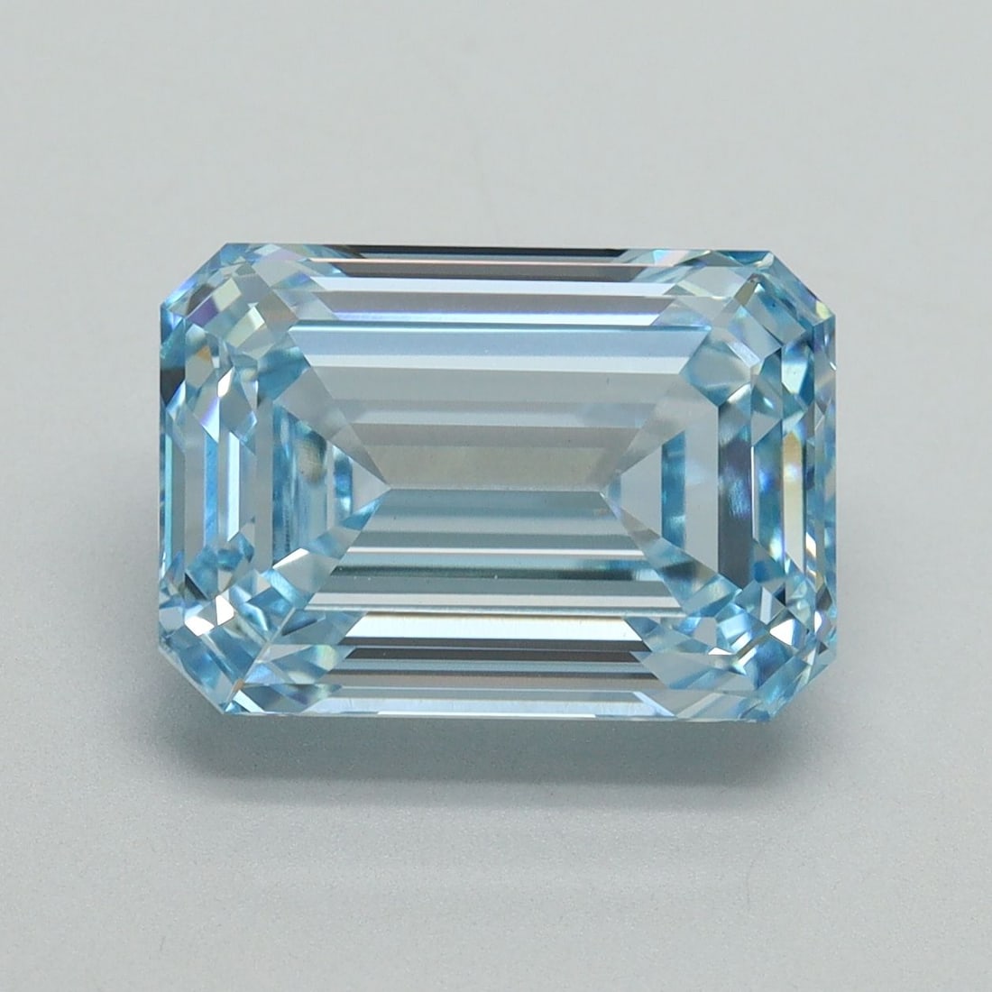 Loose Lab Diamond - IGI Emerald 5.04ct Fancy Intense Blue VVS2: Loose Lab Diamond - IGI Emerald 5.04ct Fancy Intense Blue VVS2 This listing features Loose Lab Diamond - IGI Emerald 5.04ct Fancy Intense Blue VVS2. Item specifics are provided below. Item Specifics: