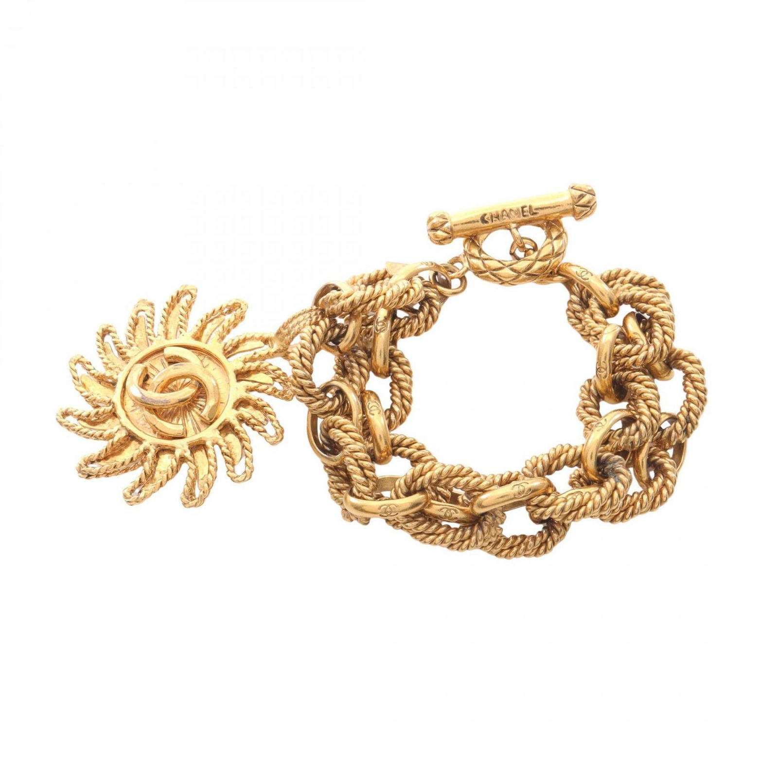 Plating Chanel Charm Bracelet Gold: Plating Chanel Charm Bracelet Gold This listing features Plating Chanel Charm Bracelet Gold. Item specifics are provided below. Item Specifics: Brand: Chanel Type: Charm Bracelet Gender: Women Materia