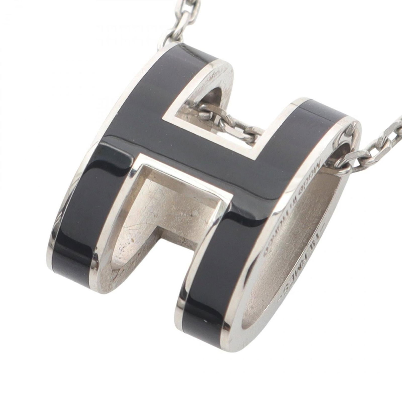available silver and black. - Hermes Herms POP H necklace in stainless steel for women: available silver and black. - Hermes Herms POP H necklace in stainless steel for women This listing features available silver and black. - Hermes Herms POP H necklace in stainless steel for women.