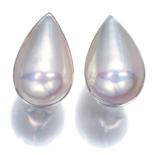 Gold Tasaki Earrings Mabe Pearl Teardrop 18K 750 White: Gold Tasaki Earrings Mabe Pearl Teardrop 18K 750 White This listing features Gold Tasaki Earrings Mabe Pearl Teardrop 18K 750 White. Item specifics are provided below. Item Specifics: Brand: TASAKI Me