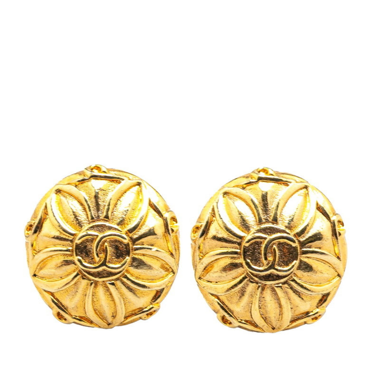 Earrings Chanel Clip: Earrings Chanel Clip This listing features Earrings Chanel Clip. Item specifics are provided below. Item Specifics: Brand: Chanel Type: Clip Earrings Gender: Women Color: Gold Size (Hxwxd): 25.00mm