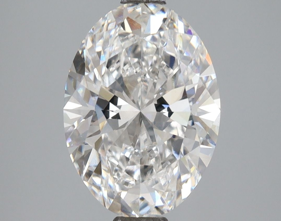 Loose Lab Diamond - IGI Oval 4.05ct E VVS2: Loose Lab Diamond - IGI Oval 4.05ct E VVS2 This listing features Loose Lab Diamond - IGI Oval 4.05ct E VVS2. Item specifics are provided below. Item Specifics: Source: This Is A Real Diamond Grown