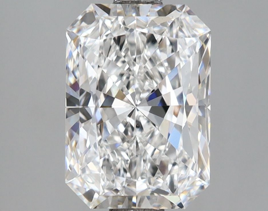 Loose Lab Diamond - IGI Radiant 3.08ct D VVS2: Loose Lab Diamond - IGI Radiant 3.08ct D VVS2 This listing features Loose Lab Diamond - IGI Radiant 3.08ct D VVS2. Item specifics are provided below. Item Specifics: Source: This Is A Real Diamond