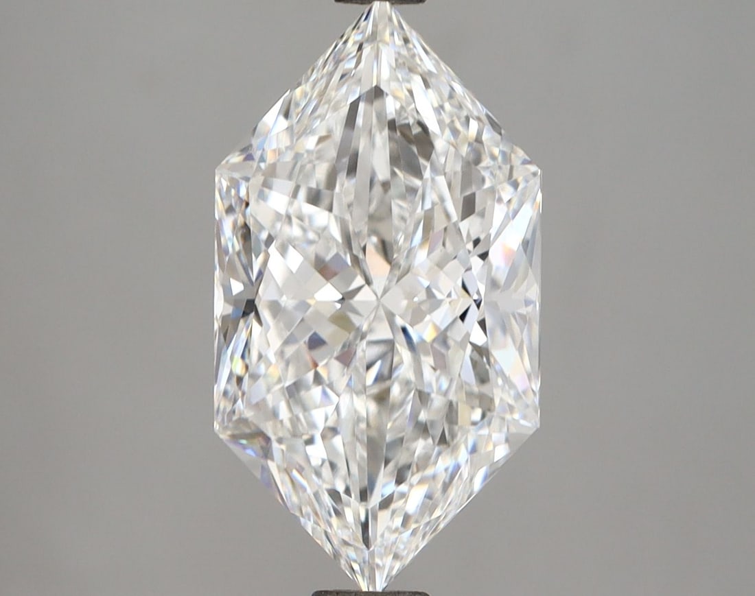 Loose Lab Diamond - IGI Hexagonal 3.36ct E VVS2: Loose Lab Diamond - IGI Hexagonal 3.36ct E VVS2 This listing features Loose Lab Diamond - IGI Hexagonal 3.36ct E VVS2. Item specifics are provided below. Item Specifics: Source: This Is A Real Diamond