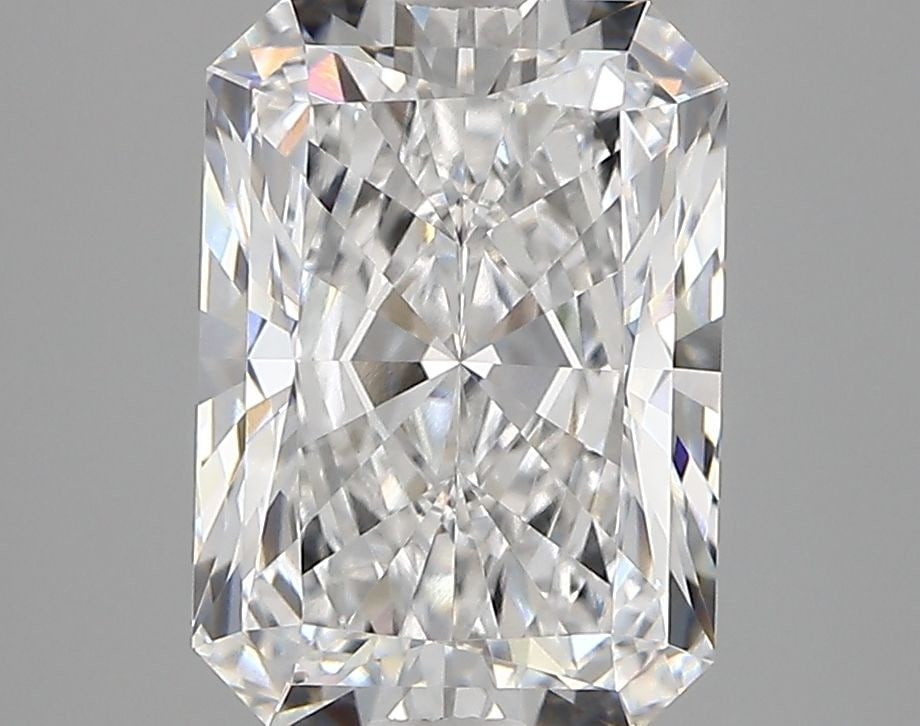 Loose Lab Diamond - IGI Radiant 3.38ct D VVS2: Loose Lab Diamond - IGI Radiant 3.38ct D VVS2 This listing features Loose Lab Diamond - IGI Radiant 3.38ct D VVS2. Item specifics are provided below. Item Specifics: Source: This Is A Real Diamond