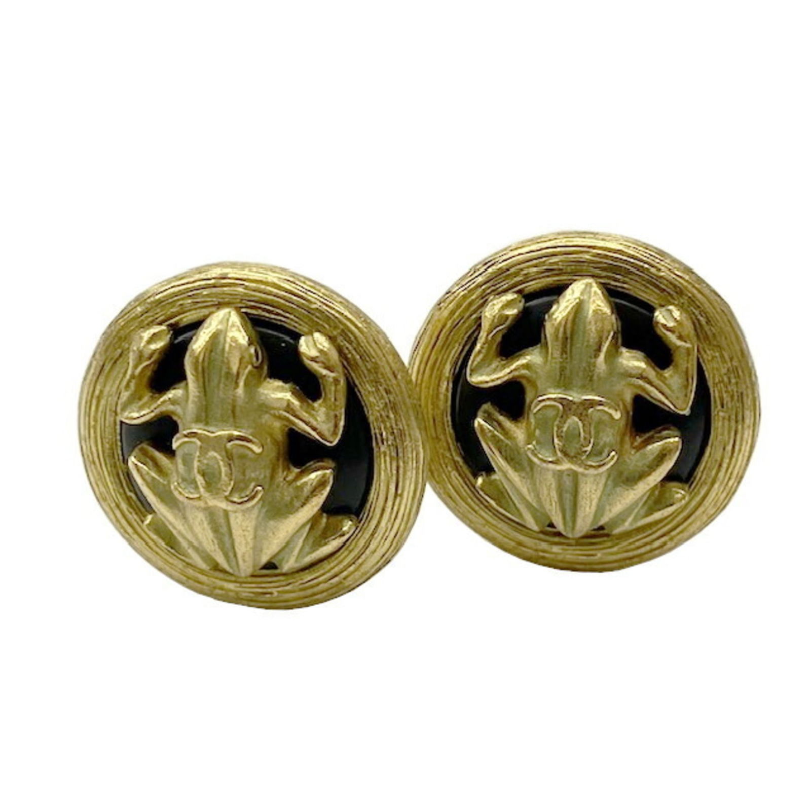Plating Chanel Clip Earrings Gold: Plating Chanel Clip Earrings Gold This listing features Plating Chanel Clip Earrings Gold. Item specifics are provided below. Item Specifics: Brand: Chanel Type: Clip Earrings Gender: Women