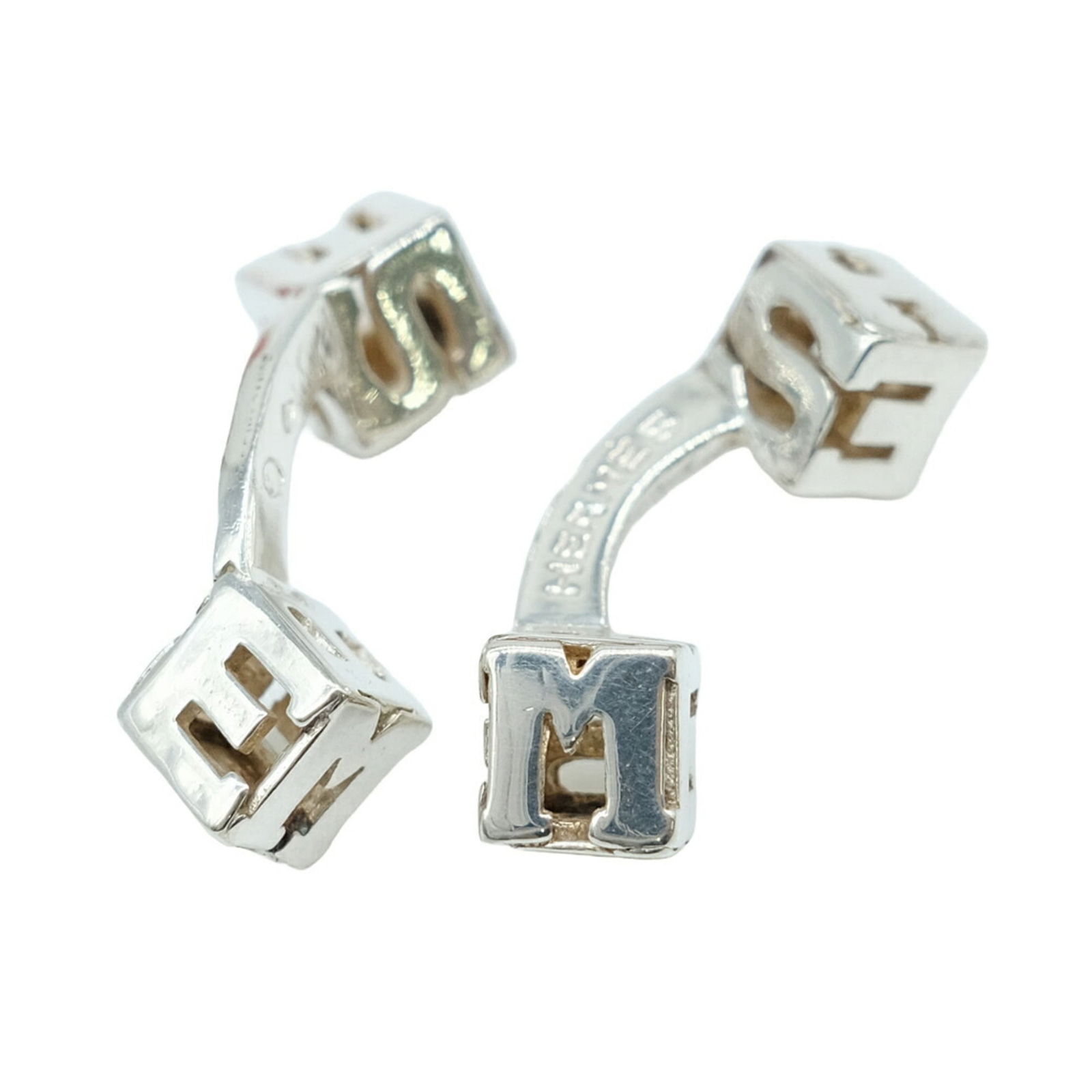 925 Hermes Cufflinks Silver: 925 Hermes Cufflinks Silver This listing features 925 Hermes Cufflinks Silver. Item specifics are provided below. Item Specifics: Brand: Hermes Type: Cufflinks Gender: Men Material: Silver 925 Size