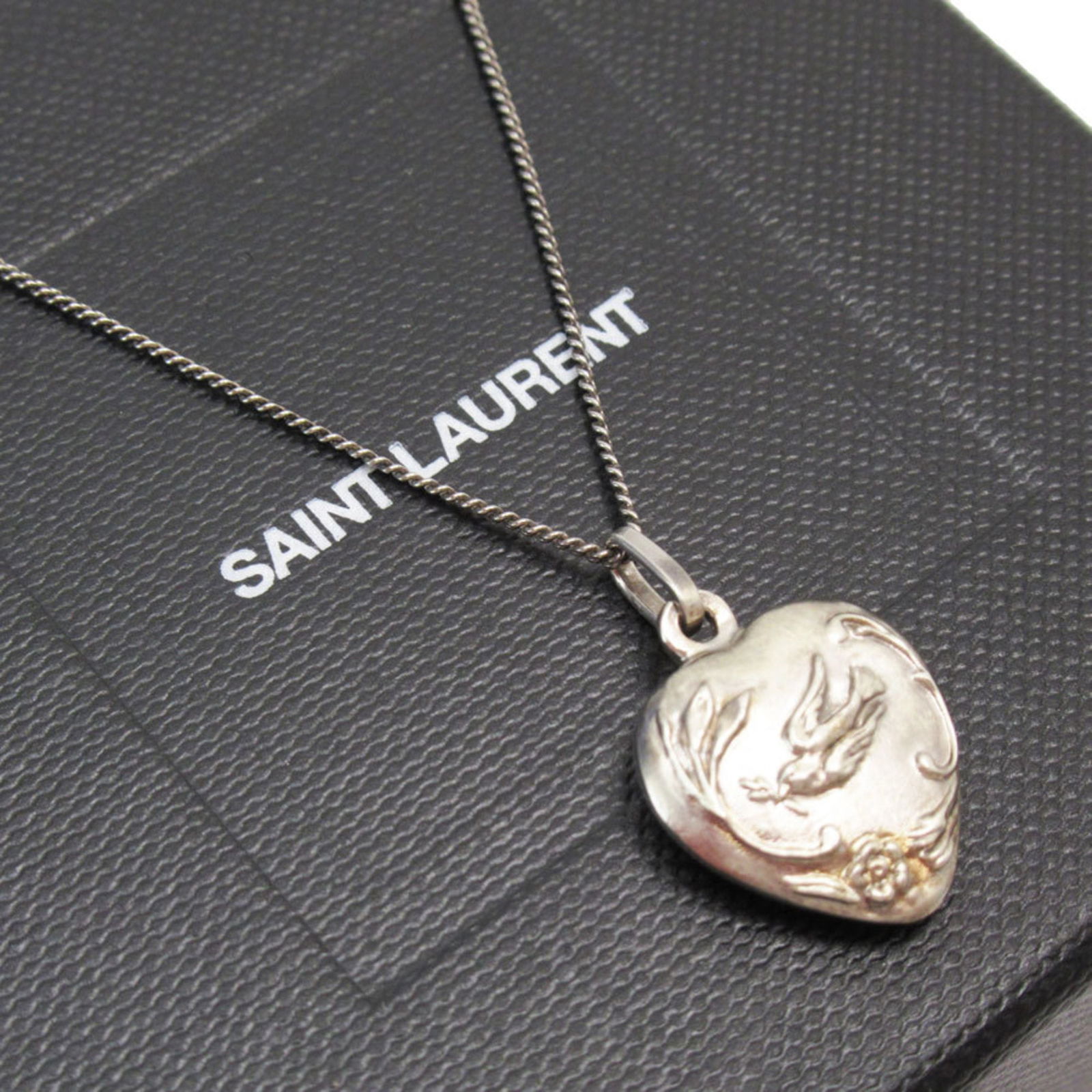 t19449a Yves Saint Laurent Saint Laurent SAINT LAURENT necklace metal silver women's: t19449a Yves Saint Laurent Saint Laurent SAINT LAURENT necklace metal silver women's This listing features t19449a Yves Saint Laurent Saint Laurent SAINT LAURENT necklace metal silver women's. Item
