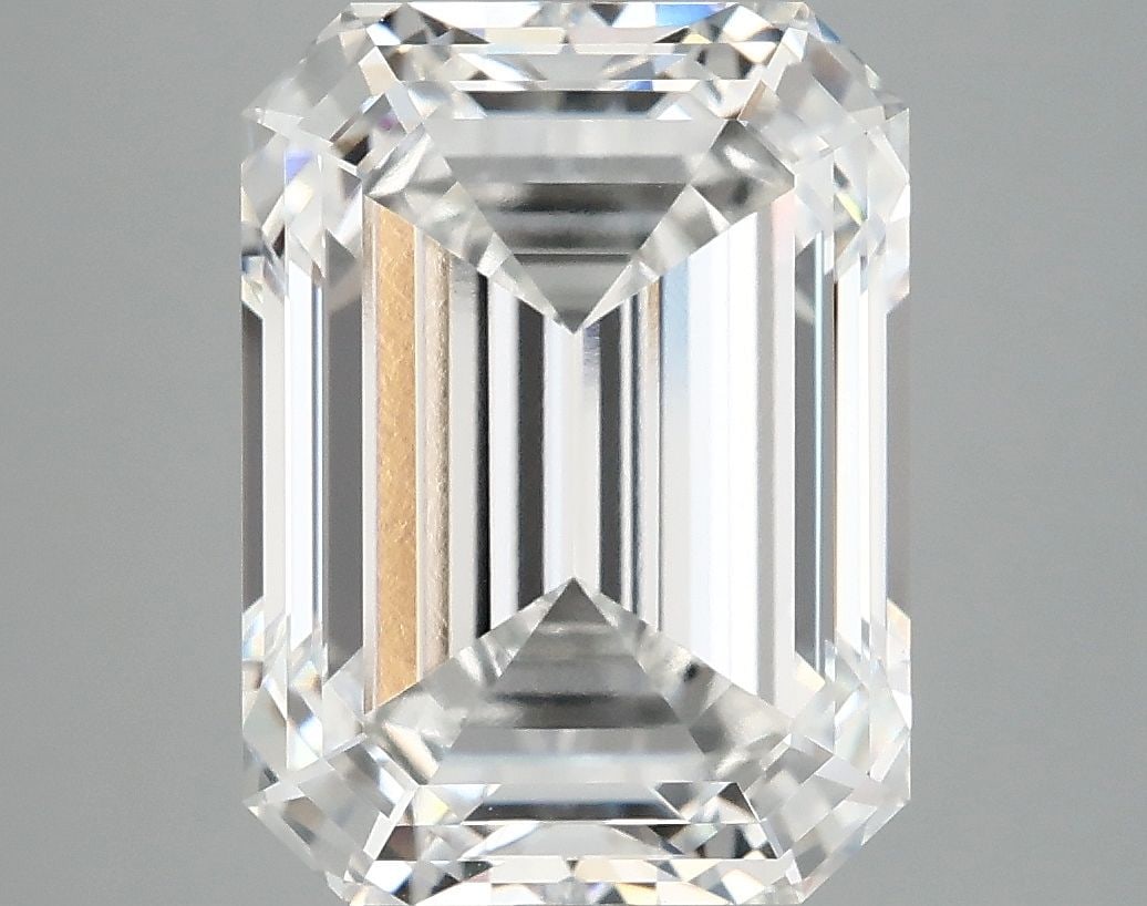 Loose Lab Diamond - IGI Emerald 7.15ct E VVS2: Loose Lab Diamond - IGI Emerald 7.15ct E VVS2 This listing features Loose Lab Diamond - IGI Emerald 7.15ct E VVS2. Item specifics are provided below. Item Specifics: Source: This Is A Real Diamond