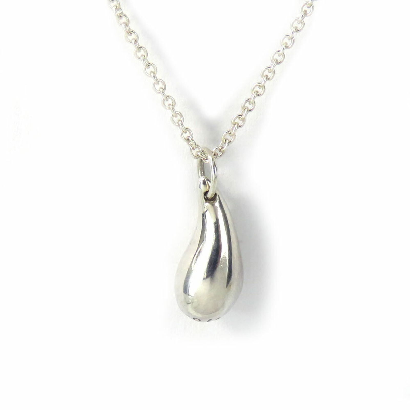 TIFFANY - Tiffany & Co. Teardrop Necklace - Silver 925 - Approx. 2.9g - Silver - Elsa Peretti -: TIFFANY - Tiffany & Co. Teardrop Necklace - Silver 925 - Approx. 2.9g - Silver - Elsa Peretti - Women's This listing features TIFFANY - Tiffany & Co. Teardrop Necklace - Silver 925 - Approx. 2.9g -