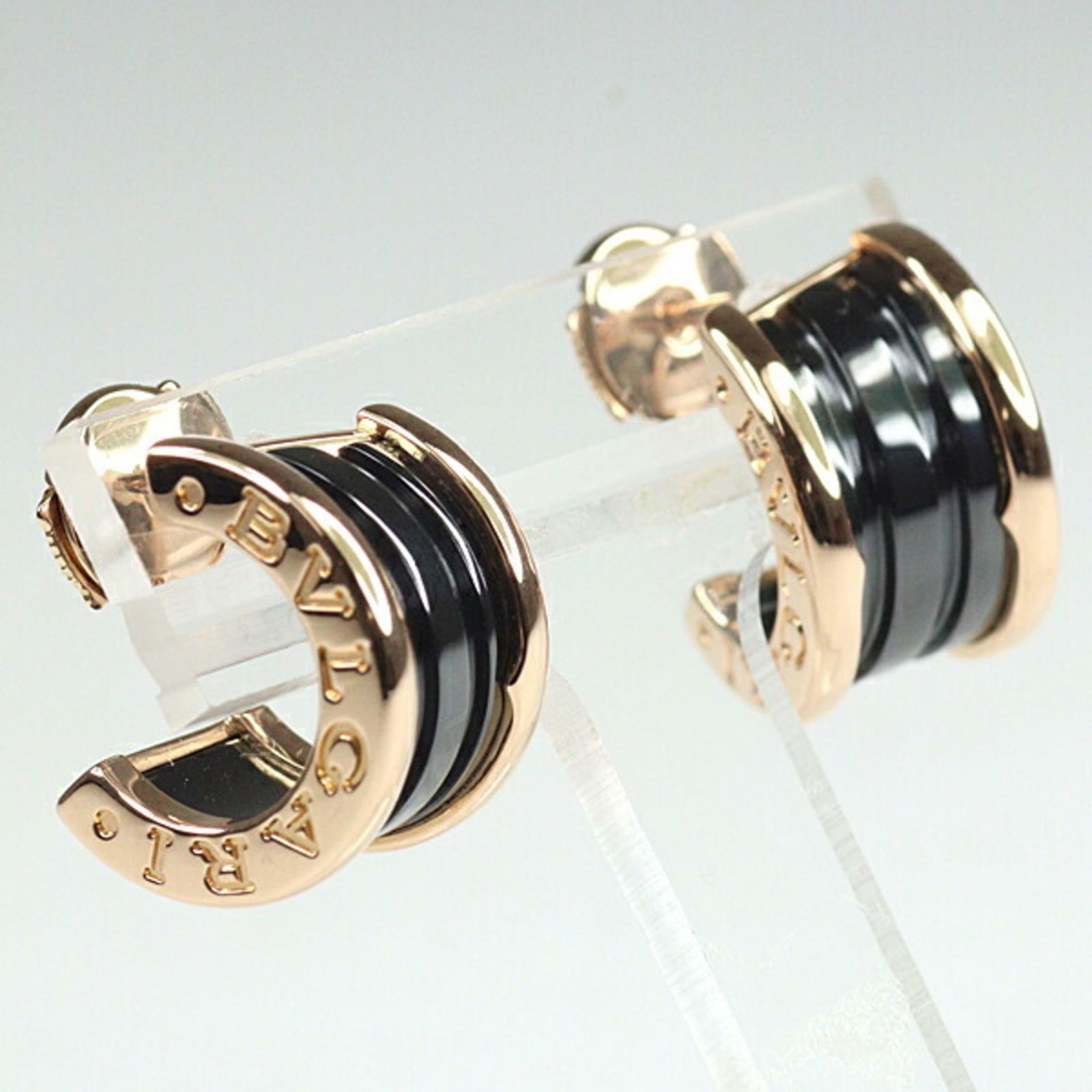 Pink Gold (18K) - Bvlgari Clip Earrings Ceramic: Pink Gold (18K) - Bvlgari Clip Earrings Ceramic This listing features Pink Gold (18K) - Bvlgari Clip Earrings Ceramic. Item specifics are provided below. Item Specifics: Brand: Bvlgari Type: Clip