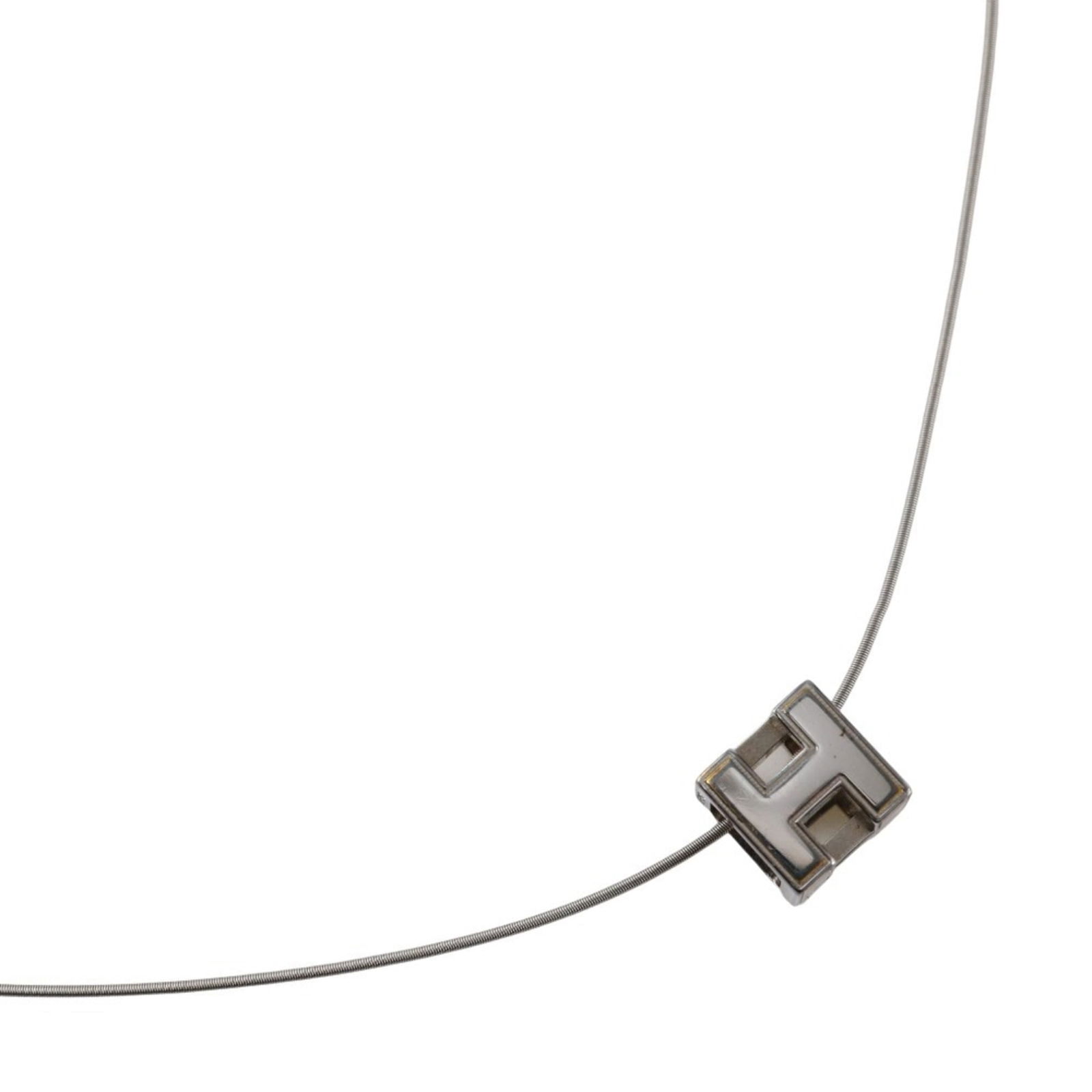 Women's Hermes Cardue Ash Necklace H Cube Silver 8.2g: Women's Hermes Cardue Ash Necklace H Cube Silver 8.2g This listing features Women's Hermes Cardue Ash Necklace H Cube Silver 8.2g. Item specifics are provided below. Item Specifics: Brand: Hermes