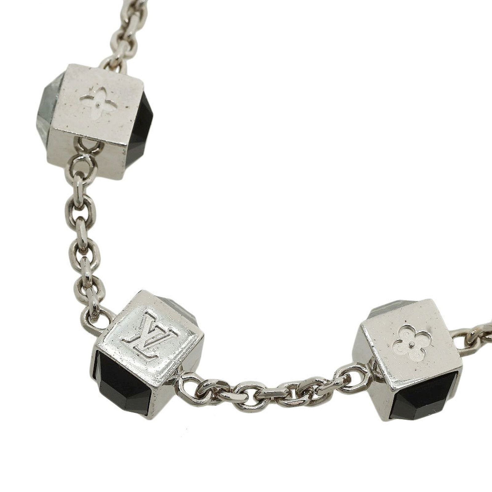 M66671 Louis Vuitton LOUIS VUITTON Monogram Collier Gamble Necklace: M66671 Louis Vuitton LOUIS VUITTON Monogram Collier Gamble Necklace This listing features M66671 Louis Vuitton LOUIS VUITTON Monogram Collier Gamble Necklace. Item specifics are provided below. Item