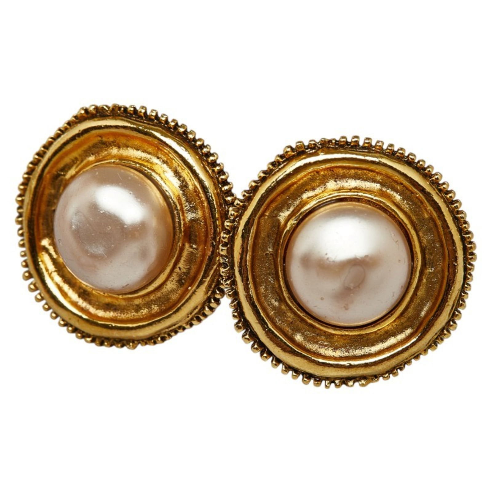 Plating Chanel Clip Earrings Gold: Plating Chanel Clip Earrings Gold This listing features Plating Chanel Clip Earrings Gold. Item specifics are provided below. Item Specifics: Brand: Chanel Type: Clip Earrings Gender: Women