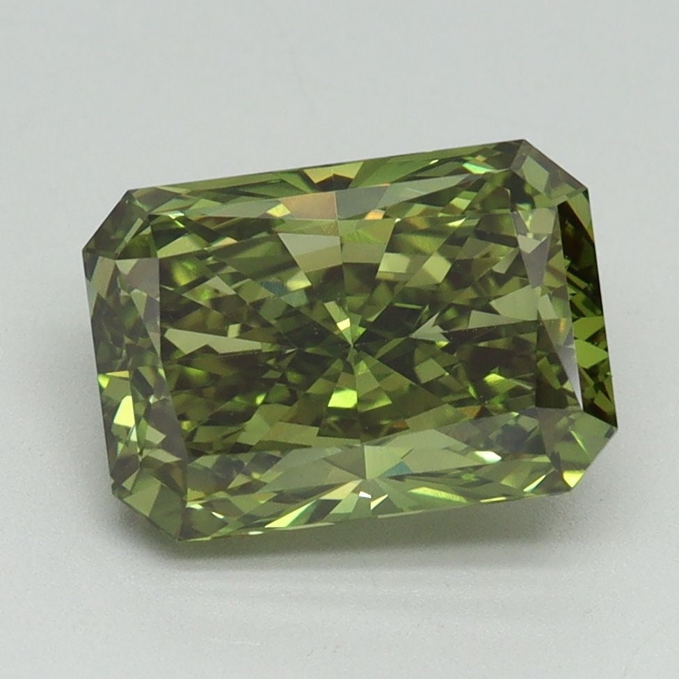 Loose Lab Diamond - IGI Radiant 3.04ct Fancy Vivid Green VVS2: Loose Lab Diamond - IGI Radiant 3.04ct Fancy Vivid Green VVS2 This listing features Loose Lab Diamond - IGI Radiant 3.04ct Fancy Vivid Green VVS2. Item specifics are provided below. Item Specifics: