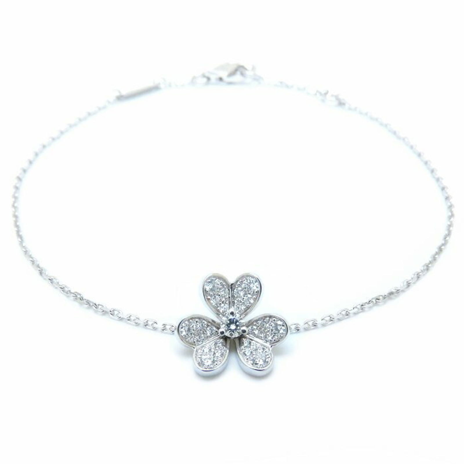 (18K) Van Cleef & Arpels Charm Bracelet White Gold: (18K) Van Cleef & Arpels Charm Bracelet White Gold This listing features (18K) Van Cleef & Arpels Charm Bracelet White Gold. Item specifics are provided below. Item Specifics: Brand: Van Cleef &